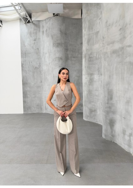 Kadın Çizgili Kruvaze Yaka Tek Düğmeli Yelek Pantolon Takım