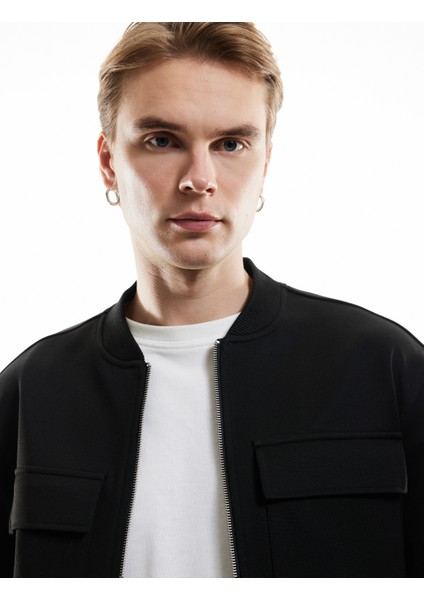 Cep Detaylı Uzun Kollu Kolej Yaka Fermuarlı Ceket