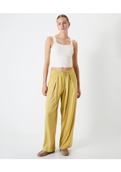 Metal Aksesuarlı Wide Leg Fit Pantolon