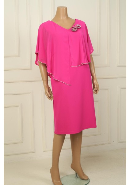 Kadın Ön Arka V Yaka Üstü Şifon Taş Detaylı Güllü Büyük Beden Krep Kısa Elbise