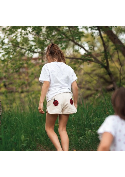 Uğurböceği Şort fırsatları