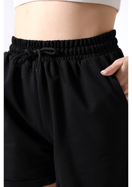Paçası Katlamalı Geniş Rahat Kalıp Şort 21822 Siyah modelleri