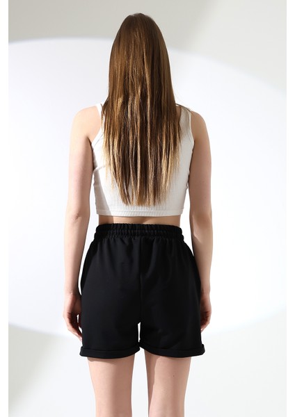 Paçası Katlamalı Geniş Rahat Kalıp Şort 21822 Siyah fırsatları