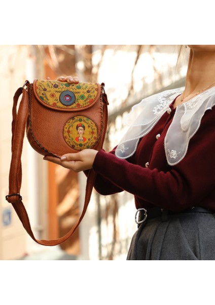 Klasik Frida Çapraz Örgülü Kol Çantası Etnik Bohem Style - Taba