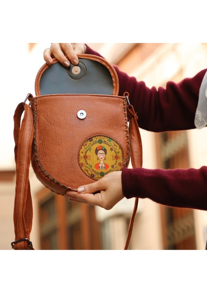 Klasik Frida Çapraz Örgülü Kol Çantası Etnik Bohem Style - Taba modelleri