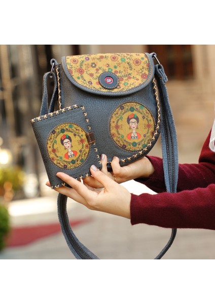 Frida Figürlü Tasarımlı Capraz Örgulu Kol Cantası Antrasit ve Cuzdan Antrasit Kombin fiyatları