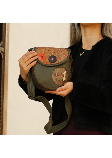 Tilki Figürlü Tasarımlı Capraz Örgulu Kol Cantası - Yesil