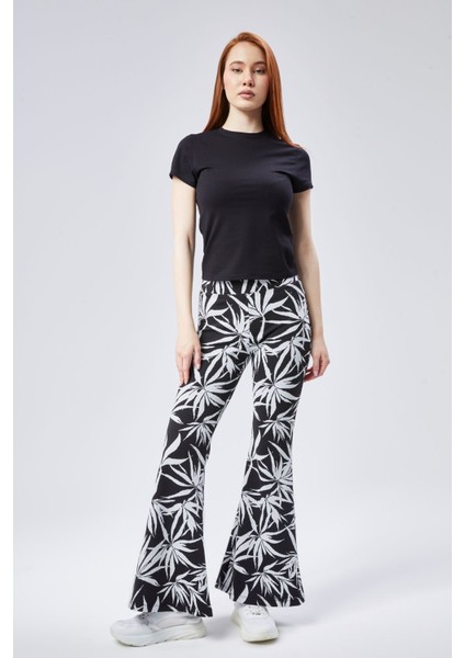 Kadın Yeşil Desenli Yüksek Bel Esnek Ispanyol Paça Tayt Pantolan