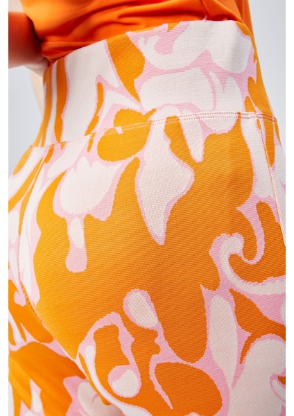 Kadın Yeşil Desenli Yüksek Bel Esnek Ispanyol Paça Tayt Pantolan modelleri