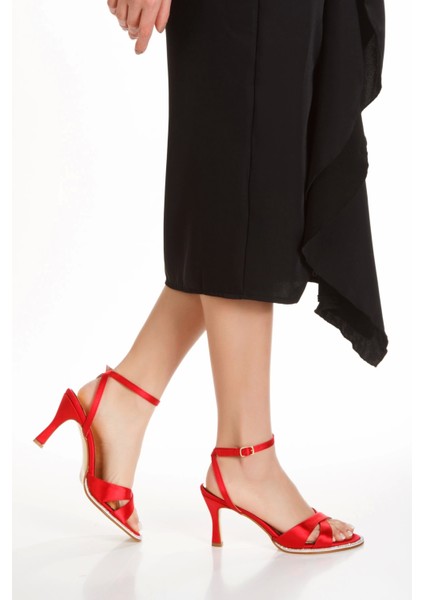 Kadın Kırmızı Saten Taşlı Biyeli Abiye Ayakkabı