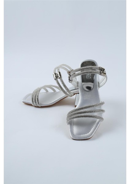 Topuklu Kız Çocuk Ayakkabısı Kız Çocuk Düğün Ayakkabısı Kız Çocuk Abiye Ayakkabı Beyaz Gümüş Topuklu