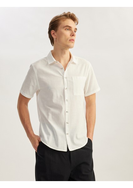 Kısa Kollu Pamuklu Cep Detaylı Slim Fit Gömlek