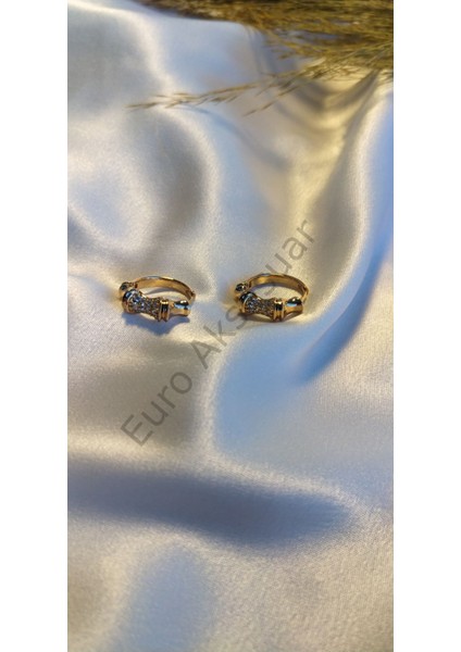 Taş Detaylı Vip Küpe Rose modelleri