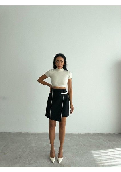 Asimetrik Biye Detaylı Kısa Etek Siyah indirimleri
