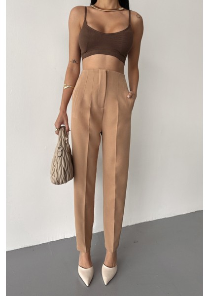 Bej Atlas Kumaş Pensli Pantolon fiyatları