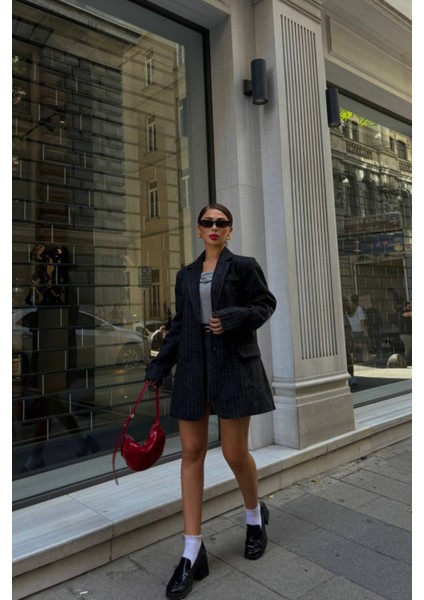 Siyah Kaşe Çizgili Blazer Ceket
