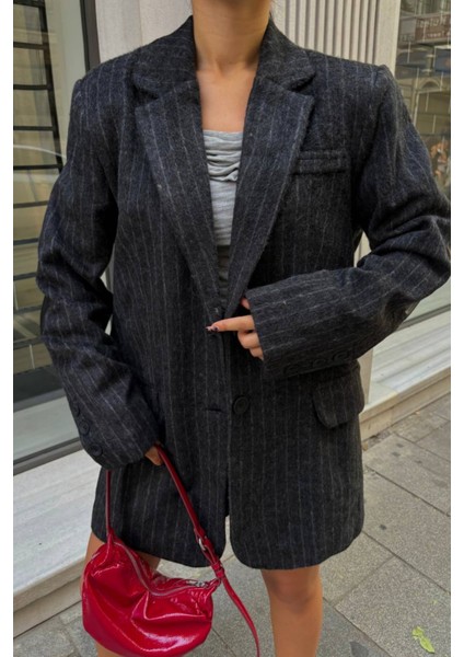 Siyah Kaşe Çizgili Blazer Ceket