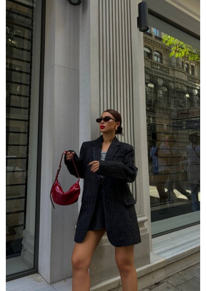 Siyah Kaşe Çizgili Blazer Ceket