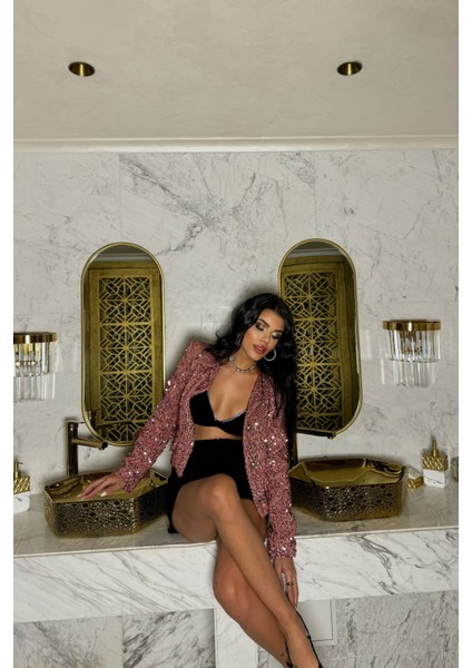 Pudra Payet Düğme Detaylı Crop Ceket indirimleri