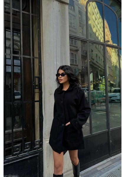 Siyah Düğmeli Kaşe Ceket modelleri