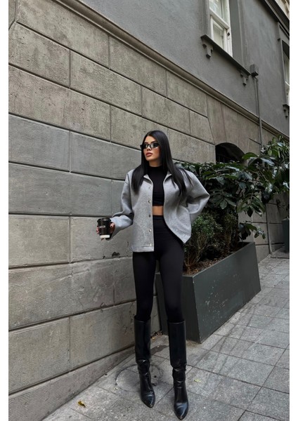 Gri Kaşe Cep Detaylı Gömlek