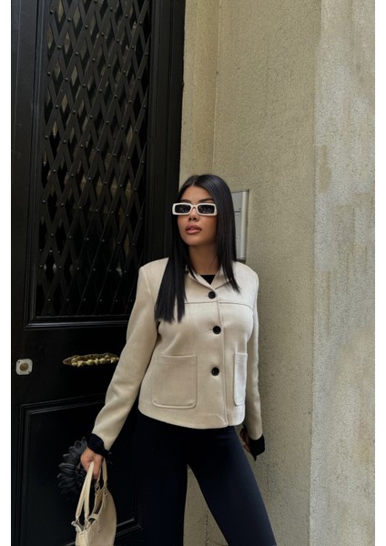 Taş Süet Cep Detay Crop Ceket