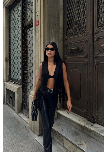 Siyah Süet Püsküllü Yelek modelleri