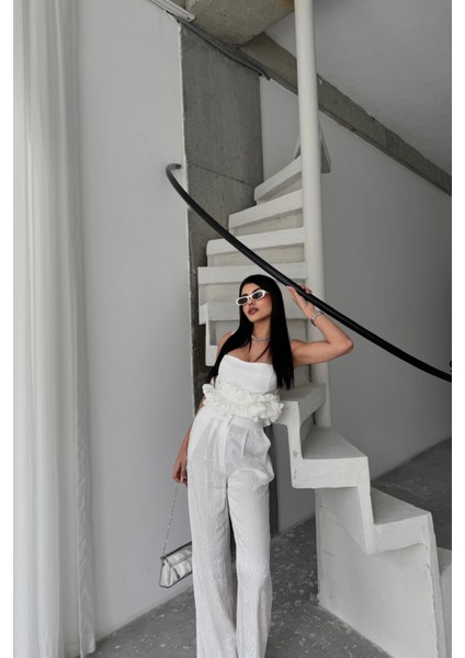 Jakarlı Bluzu Tasarım Detaylı Beyaz Ceket Pantolon Bluz 3 Lü Takım