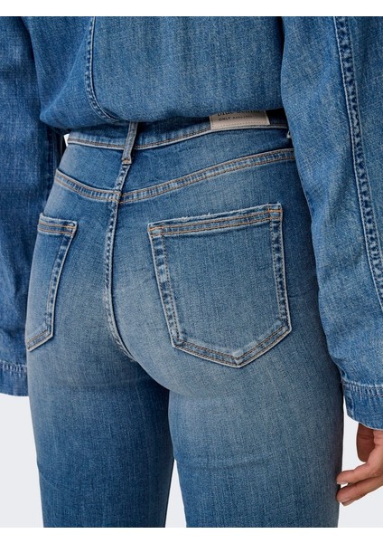 Onlblush Mıd Flared Dnm DOT741 Noos Kadın Jean Pantolon 15339447 Medium Blue Denim