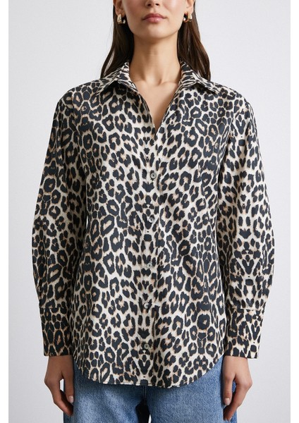 Leopar Desenli Saten Gömlek Bej