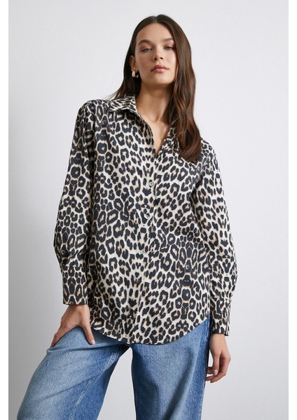 Leopar Desenli Saten Gömlek Bej