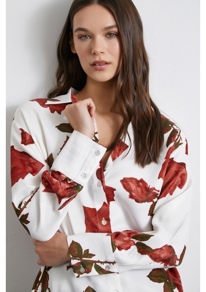 Gül Baskılı Saten Gömlek Beyaz