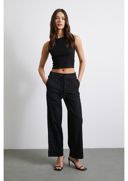 Beli Lastikli Paçası Katlamalı Pantolon Siyah modelleri