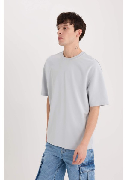 Oversize Geniş Kalıp Ütü Gerektirmeyen Bisiklet Yaka Kısa Kollu Basic Düz Ağır Kumaş Tişört X3926AZ25SP fırsatları