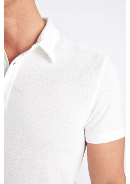 Slim Fit Dar Kesim Polo Yaka Kısa Kollu Dokulu Tişört C8573AX24SM indirimleri