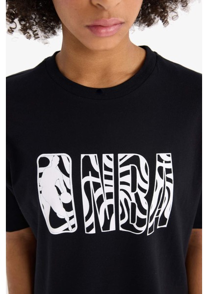 fit Nba Wordmark Oversize Fit Bisiklet Yaka Kısa Kollu TIŞÖRT B3961AX25SP