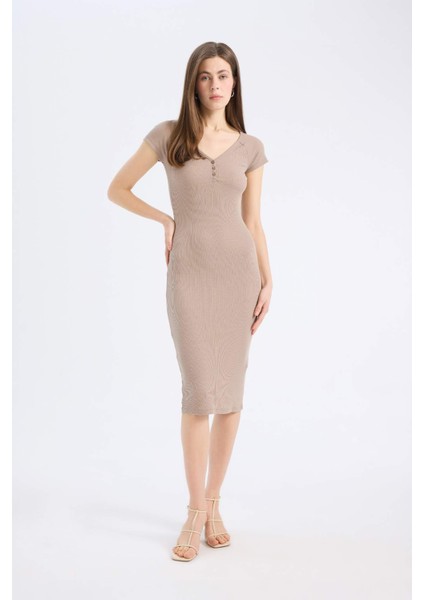 Bodycon Vücudu Saran V Yaka Fitilli Kaşkorse Kısa Kollu Midi Elbise E7368AX25SP