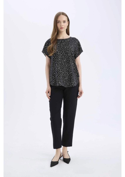 Regular Fit Desenli Bisiklet Yaka Kısa Kollu Bluz E7038AX25SP