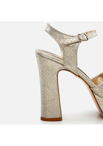 01SAH307570A540 GOLD Kadın Yılan Desenli Topuklu Sandalet