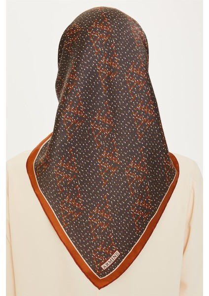 Monogram Desenli Twill Saf İpek Eşarp 9228D 84 fırsatları