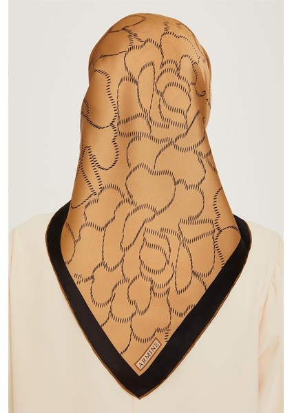 Çiçek Desenli Twill Saf İpek Eşarp 9222D 01 fırsatları