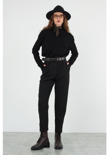 Önü Pileli Pantolon Siyah