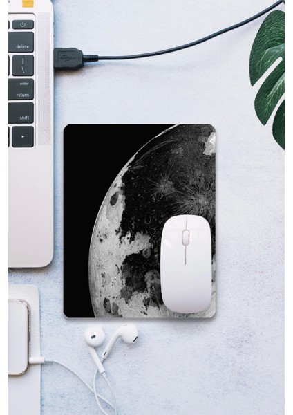 Sonictouch Ayın Karanlık Yüzü Siyah Pürüzsüz Yüzey Kaymaz Taban Dikişsiz Kenar Gamer Oyuncu Mouse Pad 19X23CM