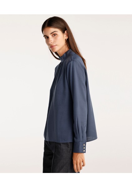 Büzgü Detaylı Dik Yakalı Bluz modelleri