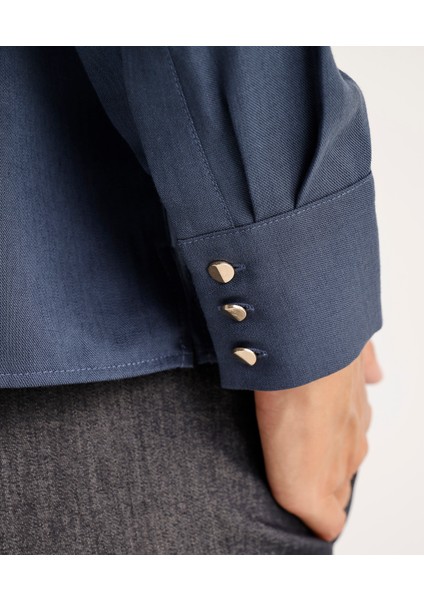 Büzgü Detaylı Dik Yakalı Bluz indirimleri