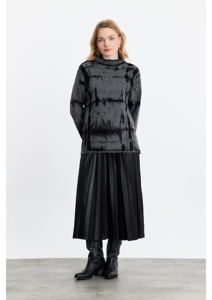 24378 Yarım Boğaz Şardonlu Kazak Füme-Siyah