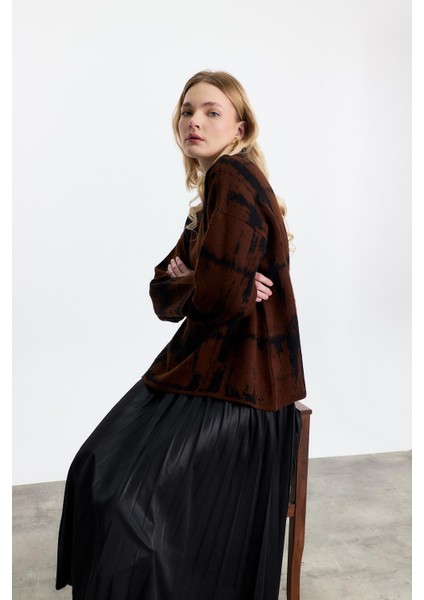 24378 Yarım Boğaz Şardonlu Kazak Kahve-Siyah