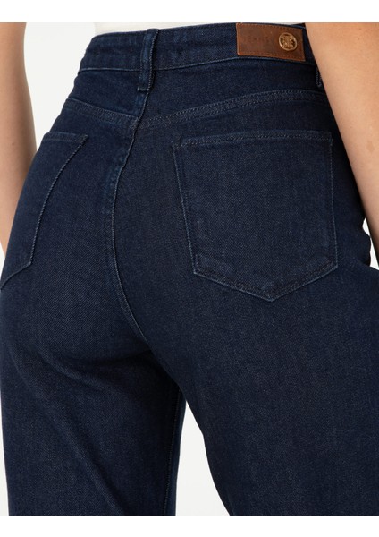 Kadın Koyu İndigo Mom Fit Jean Pantolon 50293347-VR089