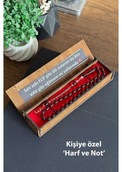 Kişiye Özel Harf ve Notlu Ahşap Kutuda Toz Kehribar Tesbih modelleri