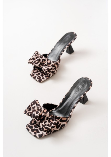 Kadın Berra Fiyonklu Terlik fiyatları